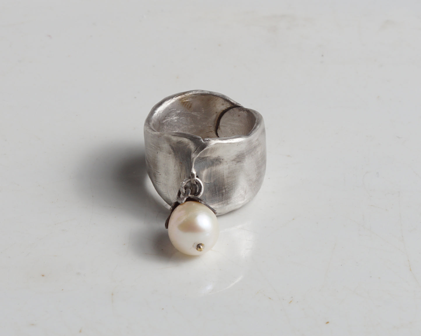 Organic Form Pearl Charm Ring