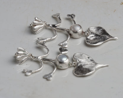 Growing Heart Pearl Earrings