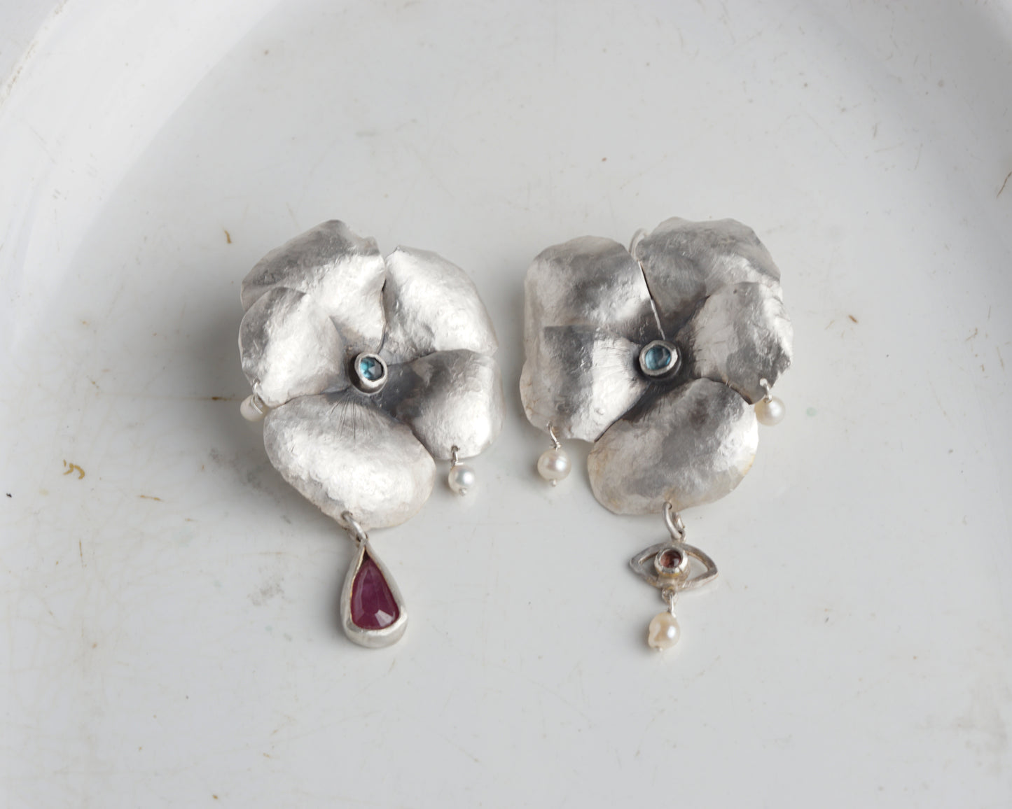 Heartsease Flower Earrings