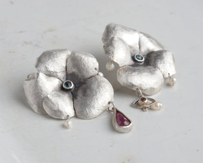 Heartsease Flower Earrings
