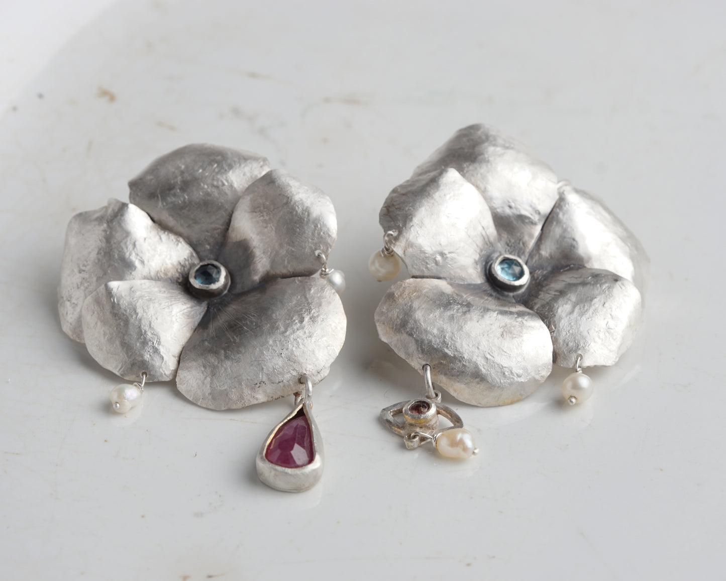 Heartsease Flower Earrings