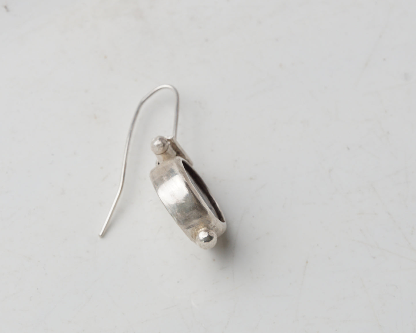 Face 404 monoearring