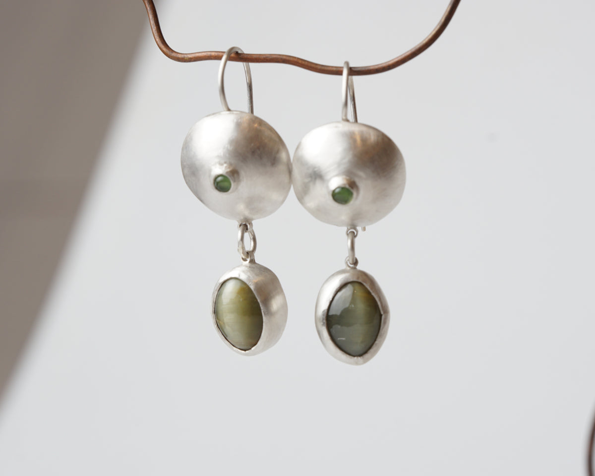 Verdan eye earrings
