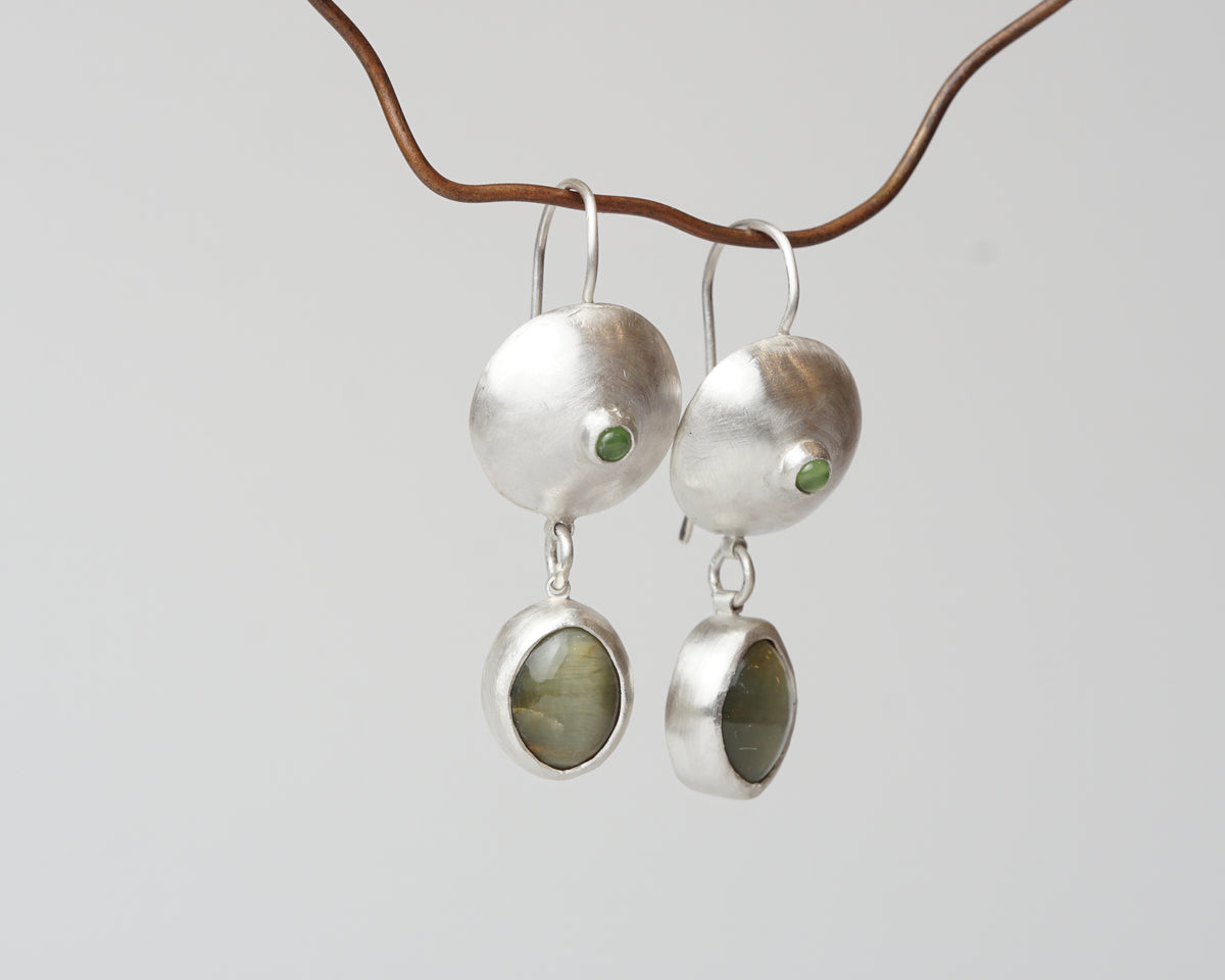Verdan eye earrings